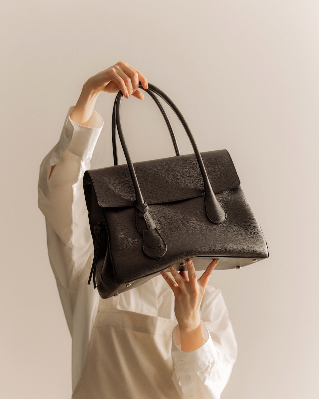 Lydia Tote Bag Grained Leather Black