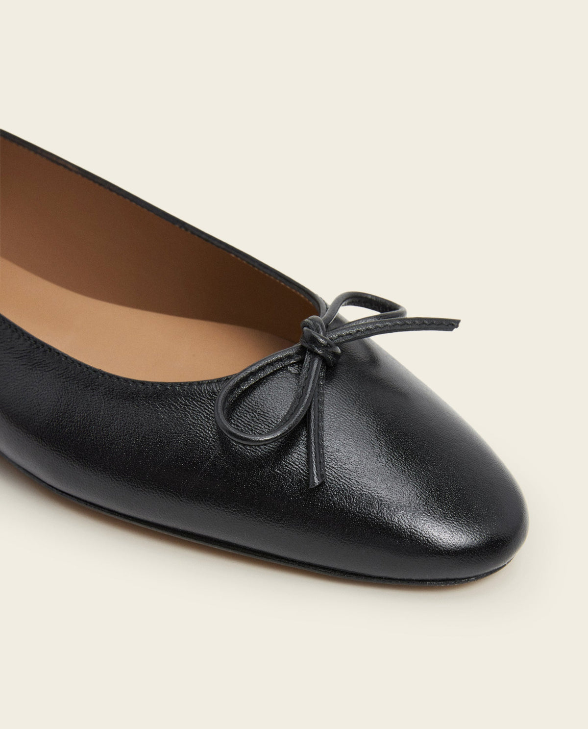 Bodil Leather Black
