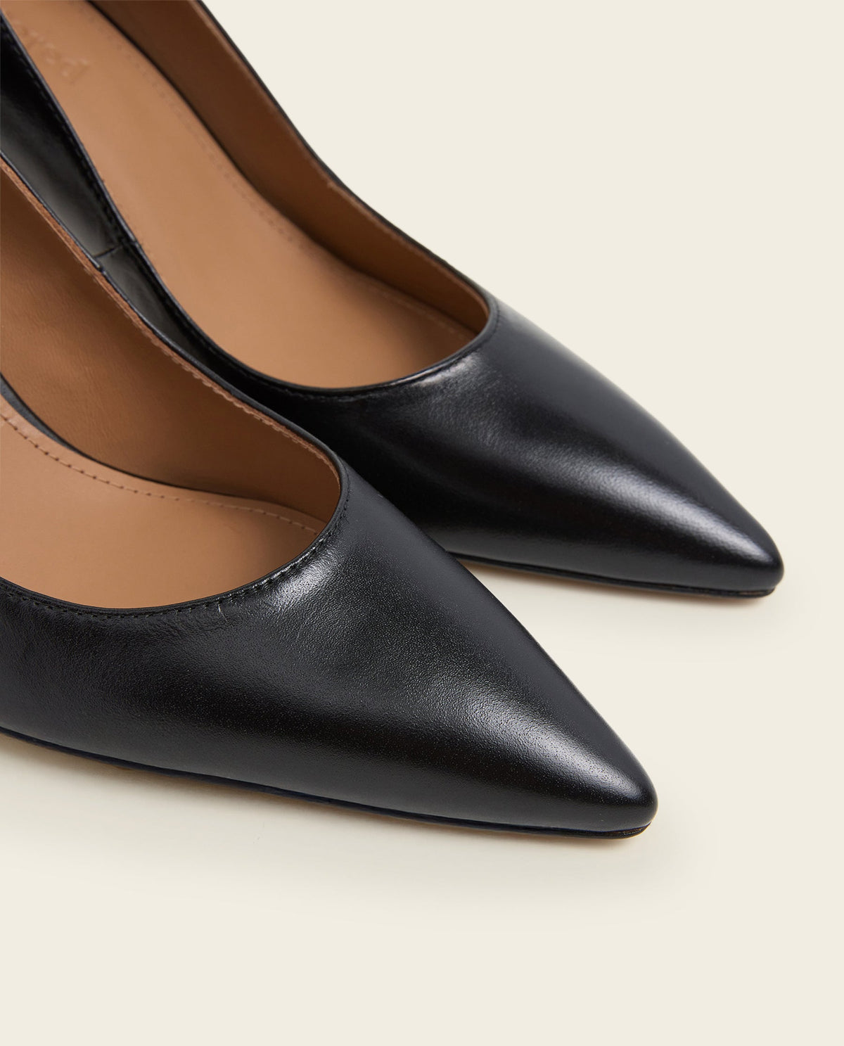Leonie Leather Black