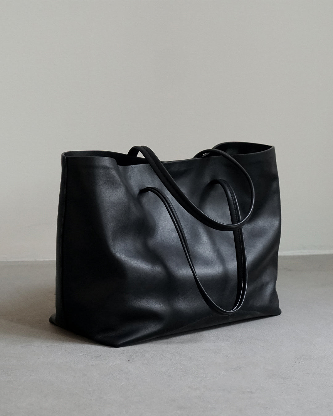 Luka Tote Leather Black