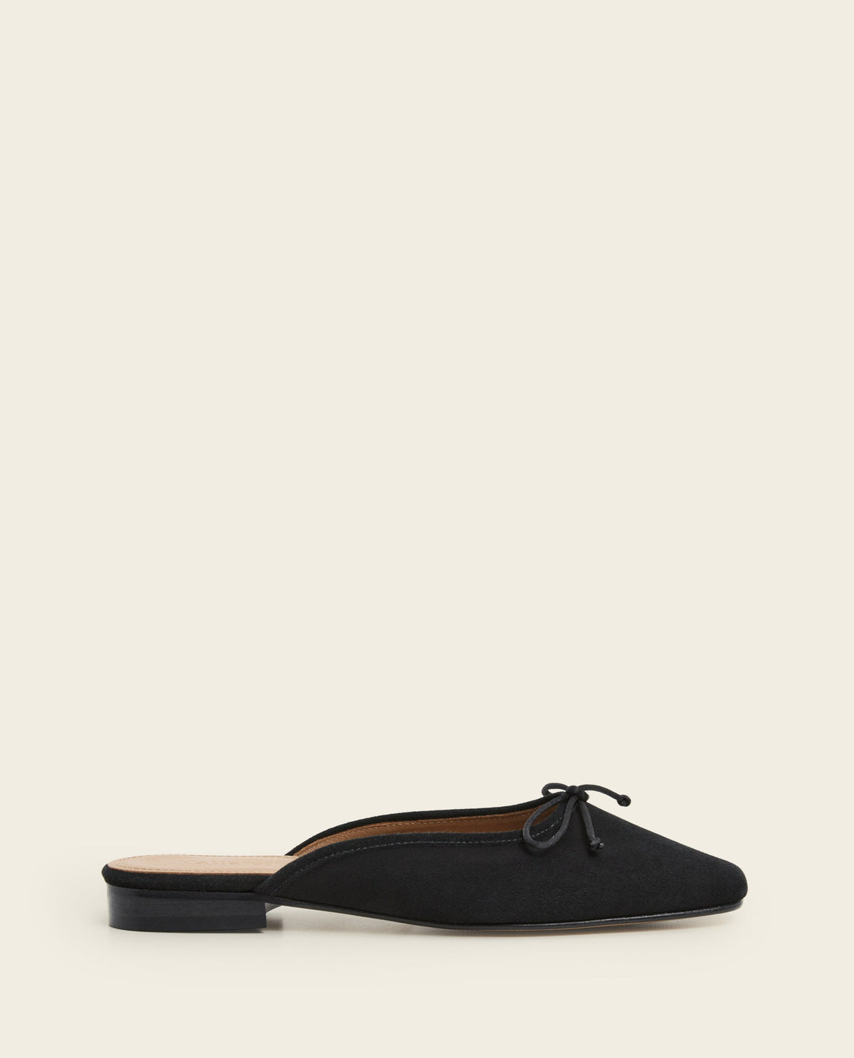 Malva Suede Black