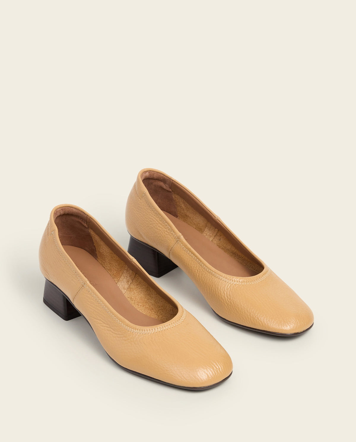 Zac Grained Leather Biscotti
