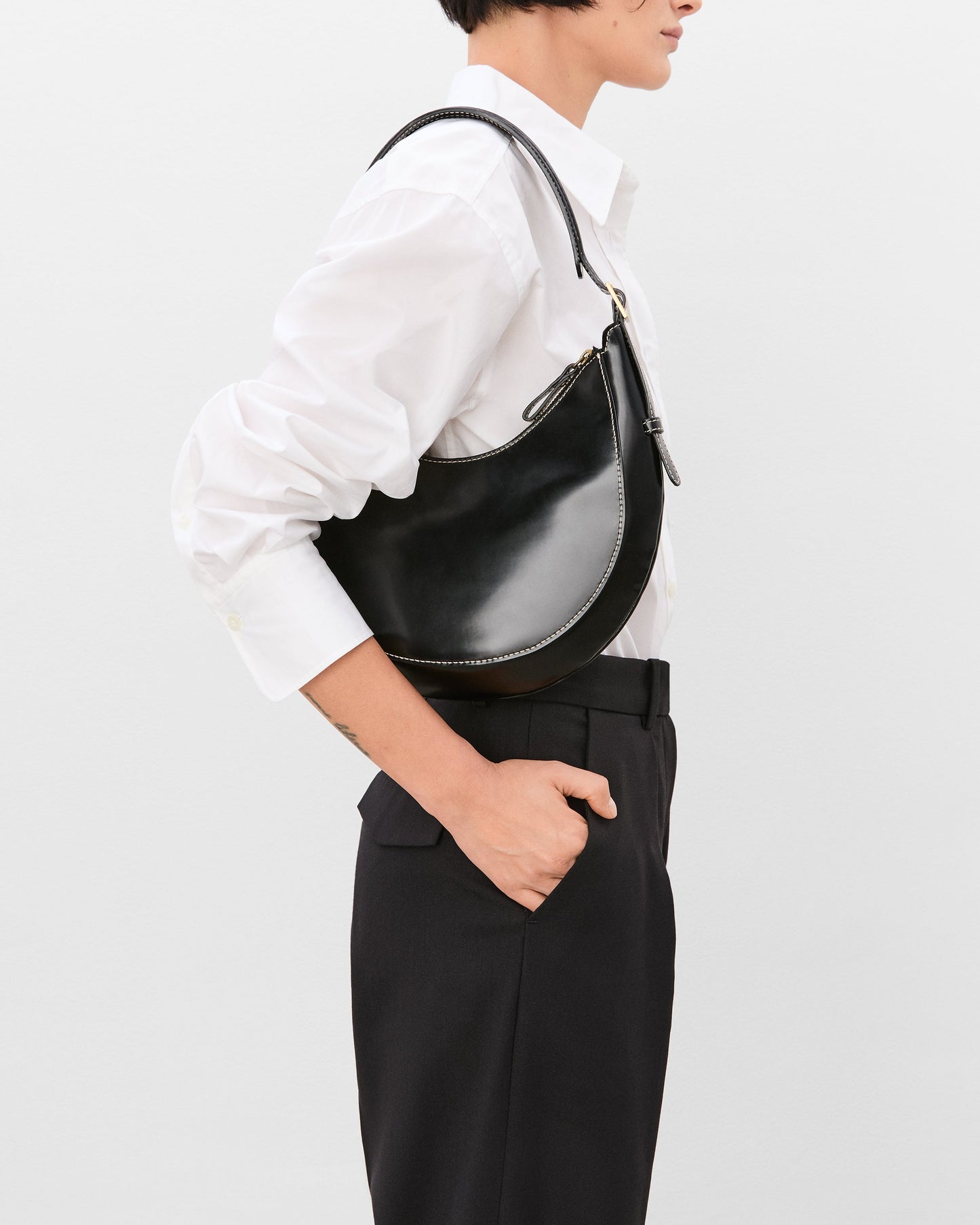 Lunar Shoulder Bag Leather Black